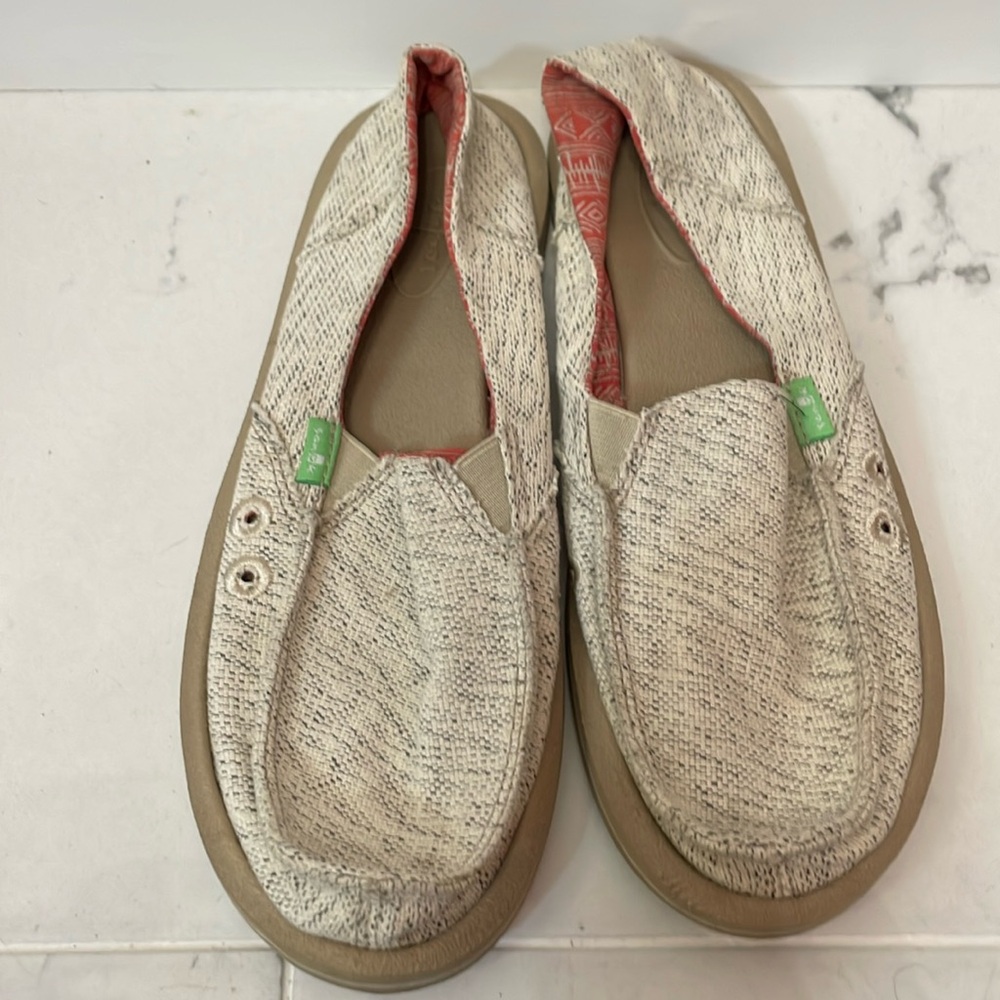Sank shoes